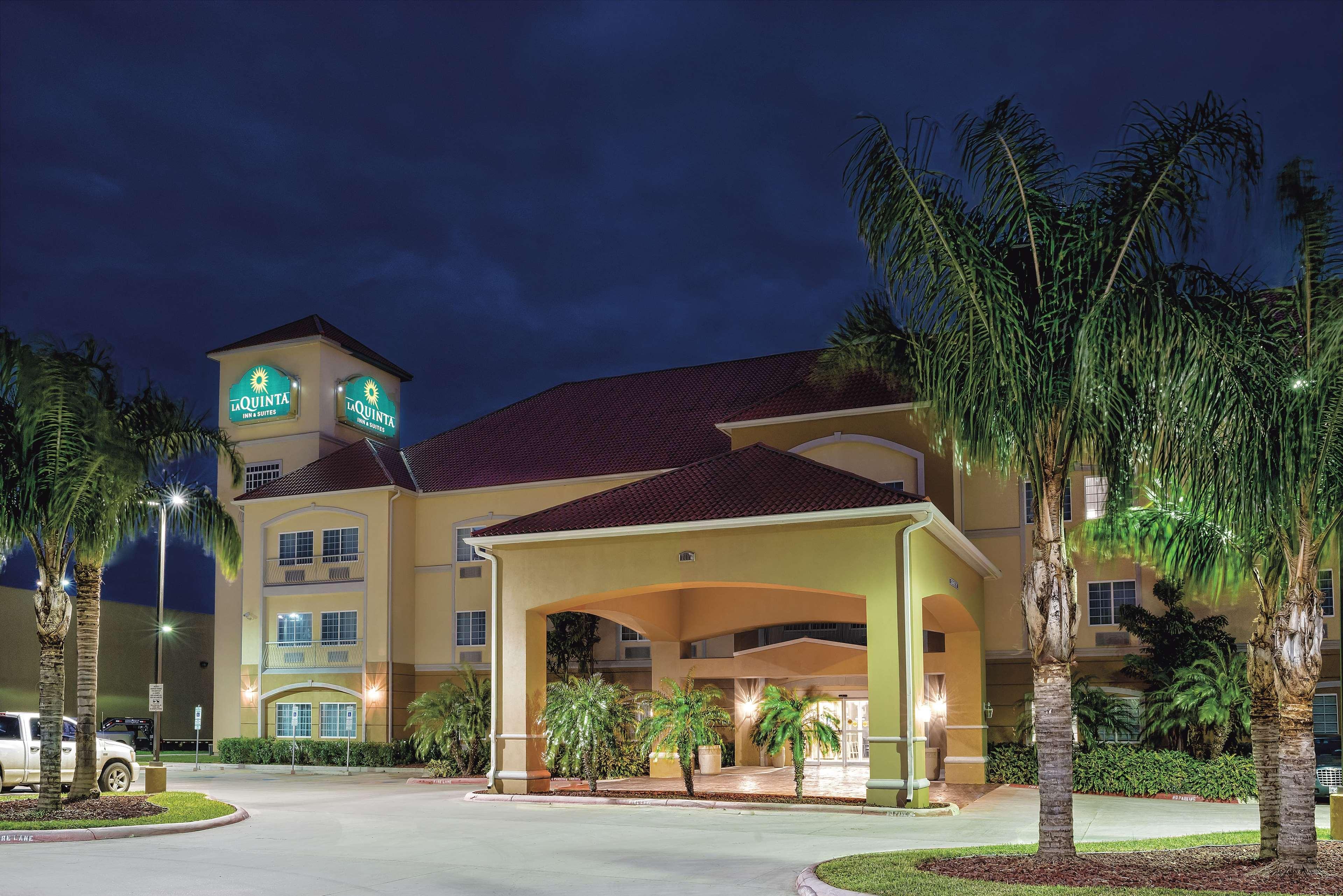 La Quinta & By Wyndham Outlet Mall 3* Mercedes