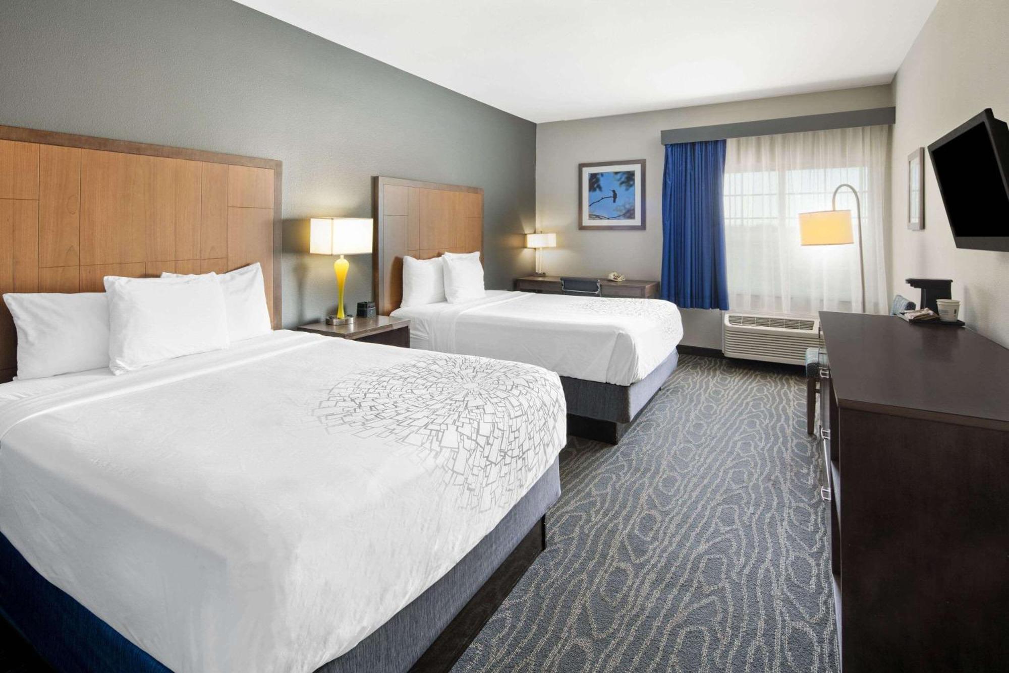 La Quinta & By Wyndham Outlet Mall 3* Mercedes