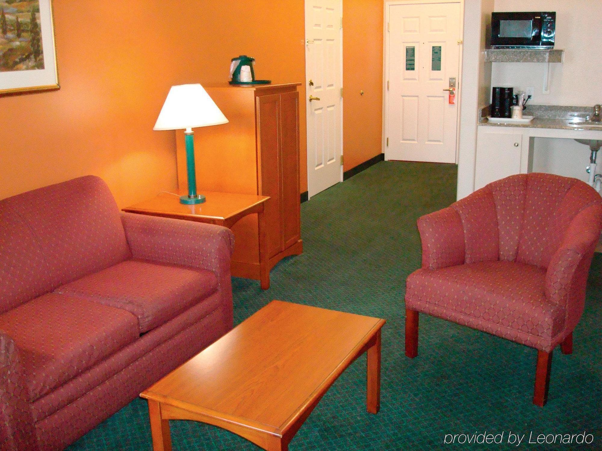 La Quinta & By Wyndham Outlet Mall 3* Mercedes